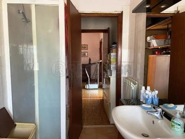 Bagni - Attico con terrazze a Cerveteri