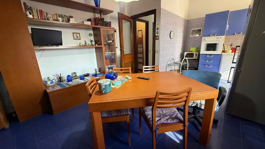 Salle à manger - Spacious Apartment with Balconies in Caserta