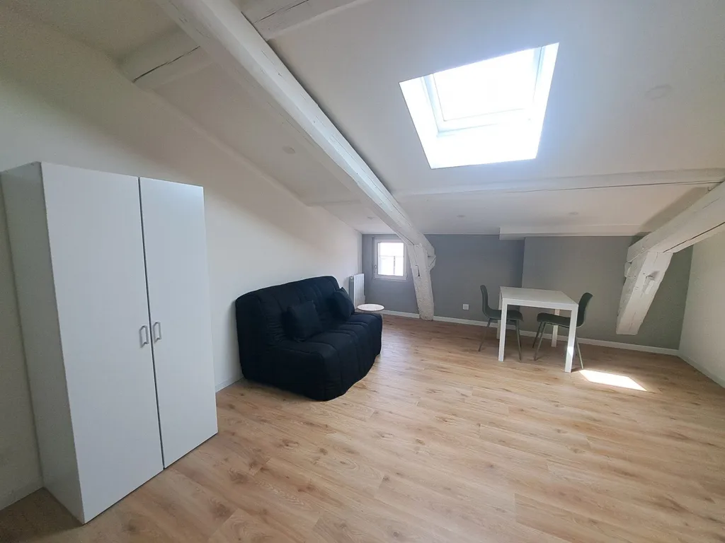 Pièces - Studio Meublé à Clermont-Ferrand, Près du Tram