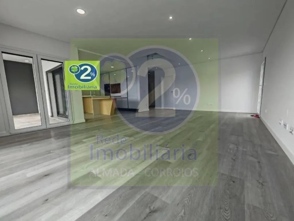 Elutuba - Luxury Duplex Flat with Parking in Seixal