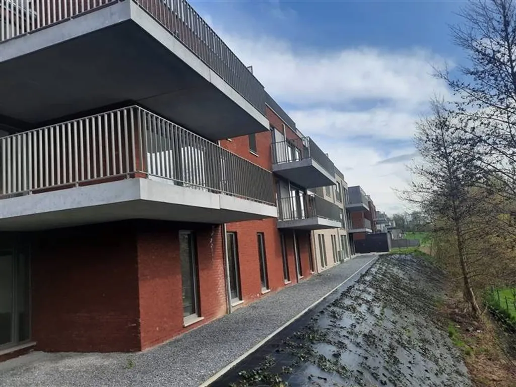 Balcon - Appartement avec Grande Terrasse à Landenne
