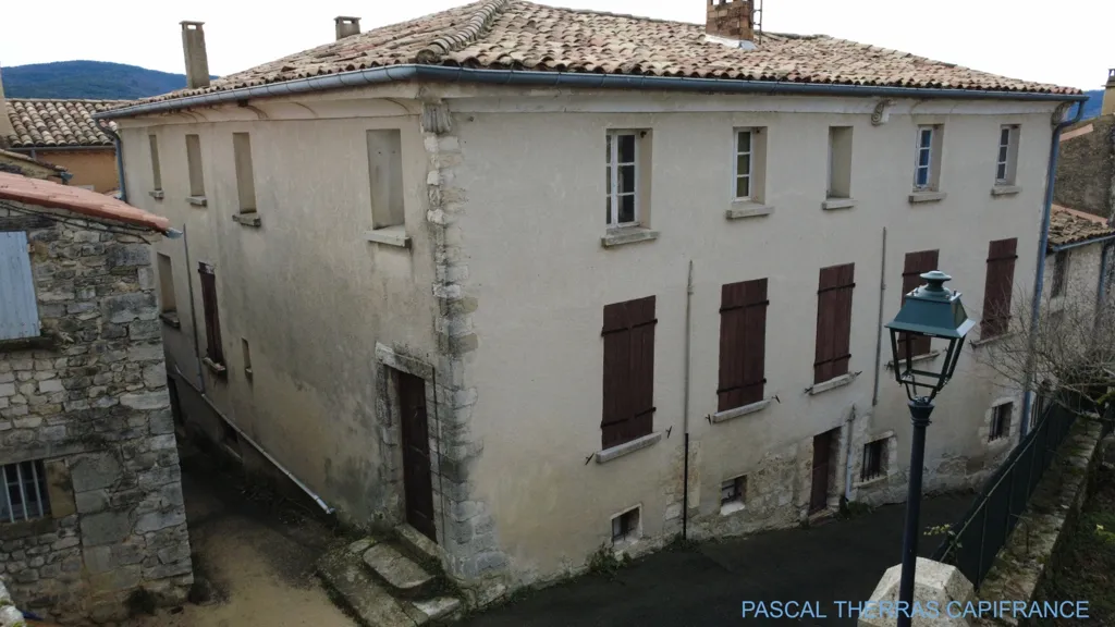 Extérieur - Maison de Maître du XVIIe siècle à Rénover à Sault