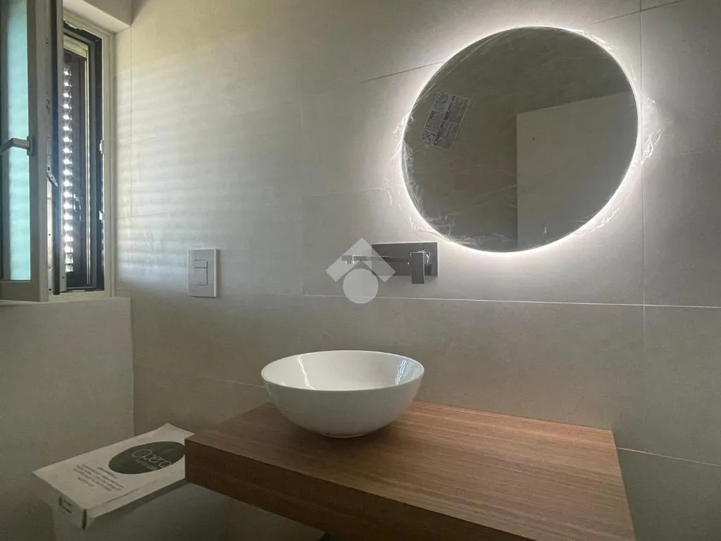 Bagni - Casa indipendente con terrazzo panoramico a San Nicola Manfredi