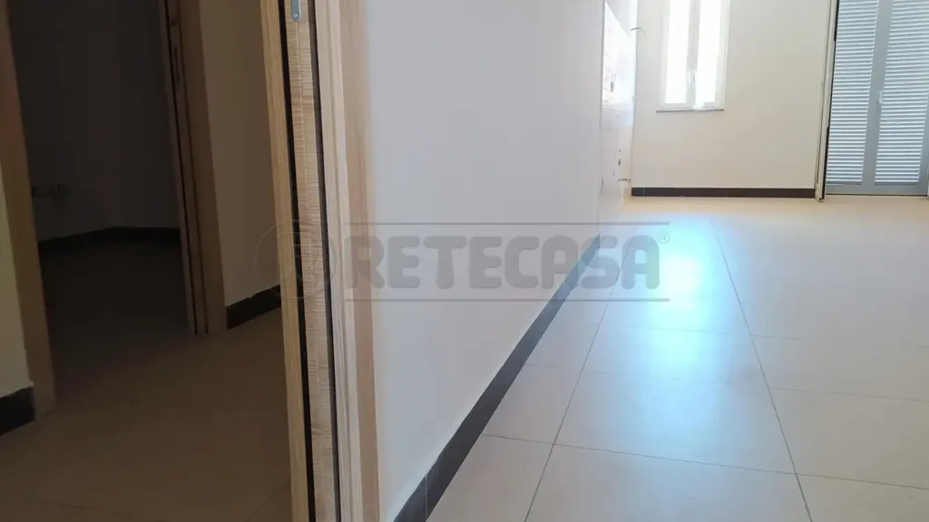 Entrée - Modern Apartment with Balconies in Marcianise