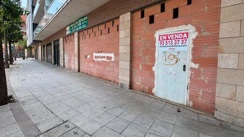 Extérieur - Commercial Space with High Visibility in Vendrell