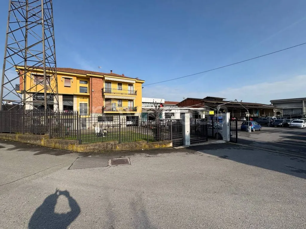 Extérieur - Mixed-Use Property with Private Garden in Fossano