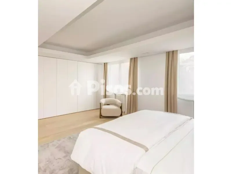 Chambres - Modernised Apartment with Views in Recoletos