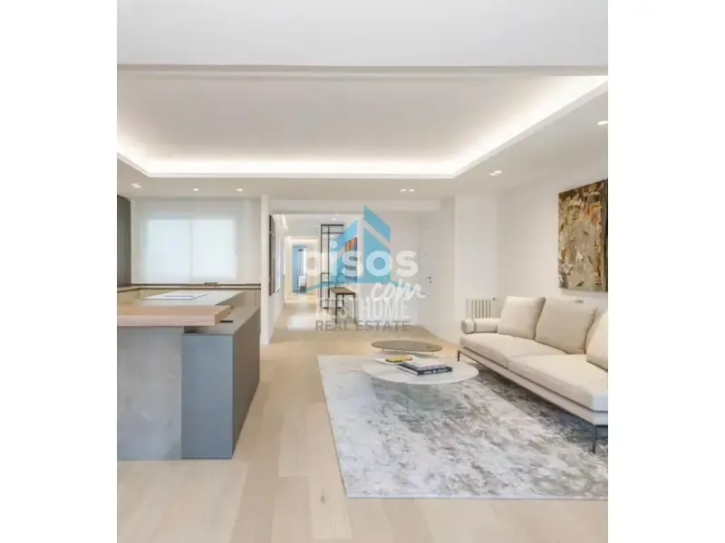 Séjour - Modernised Apartment with Views in Recoletos