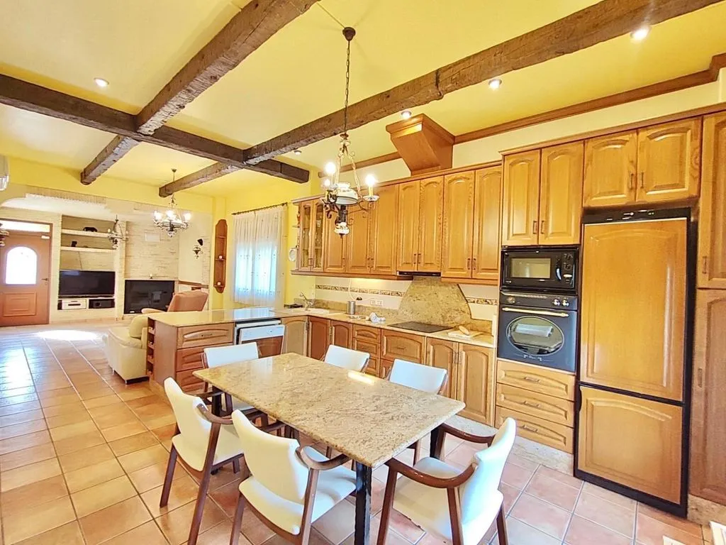 Cuisine - Luxury Villa with Private Pool in Orihuela