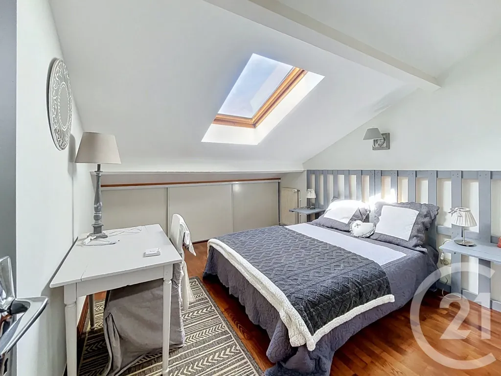 Chambres - Maison Charmante avec Jardin à Riom