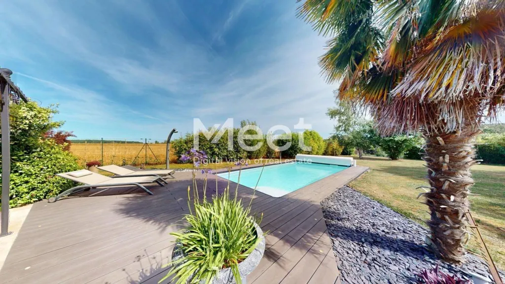 Bassein - 6-Piece House with Pool in Hauterive