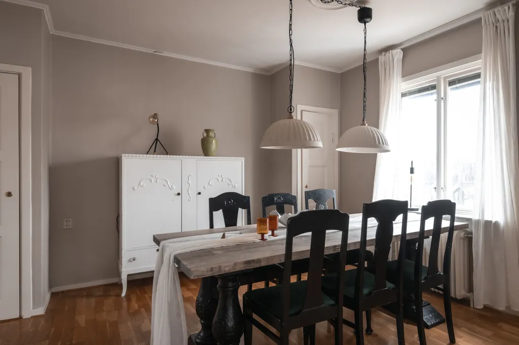 Sala da pranzo - Stylish Villa with Spa in Borås