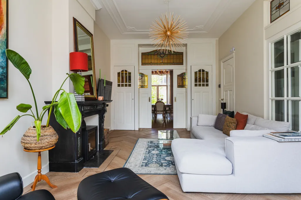 Elutuba - Renovated Upper-Floor Apartment in Duinoord