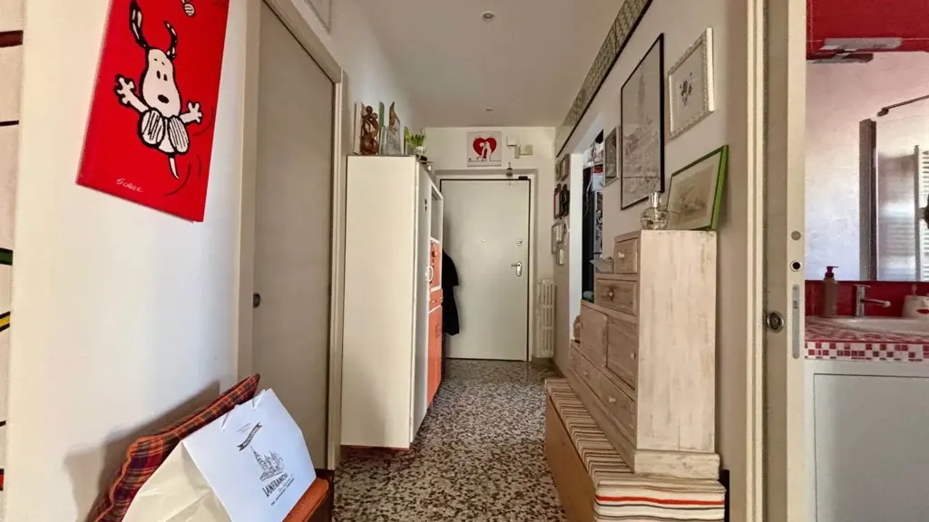 Magamistoad - 4-Bedroom Apartment with Balcony in Florence