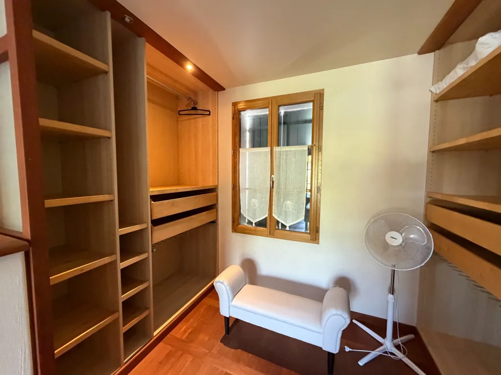 closet_dressing