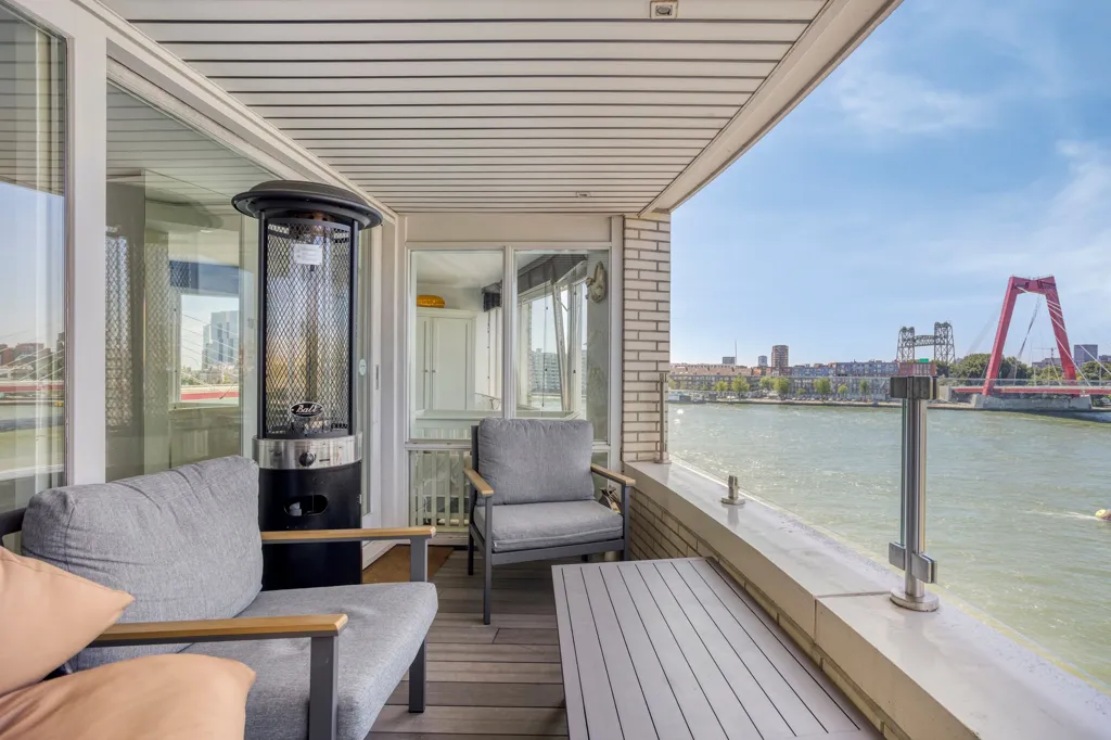 Terrasse - Penthouse with Maas View in Rotterdam