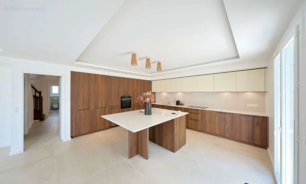 Cuisine - Villa Contemporaine avec Vue Océan et Montagnes à la Côte Basque