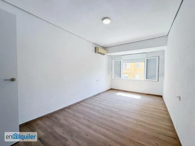 Stanze - Modernised Apartment with Balcony in Monteolivete