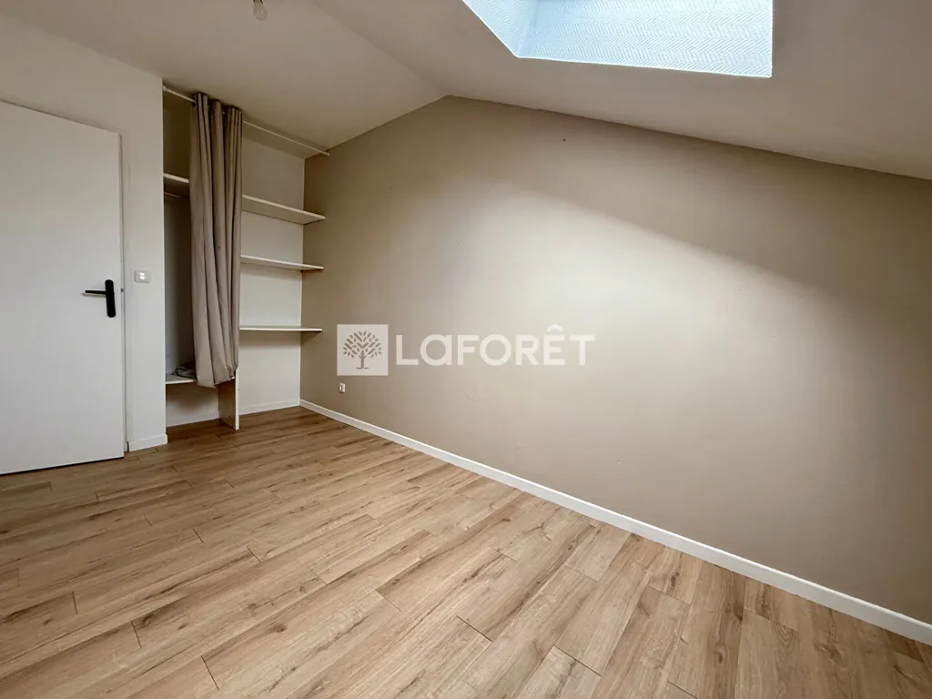 Stanze - Duplex Apartment with Balcony in Calais