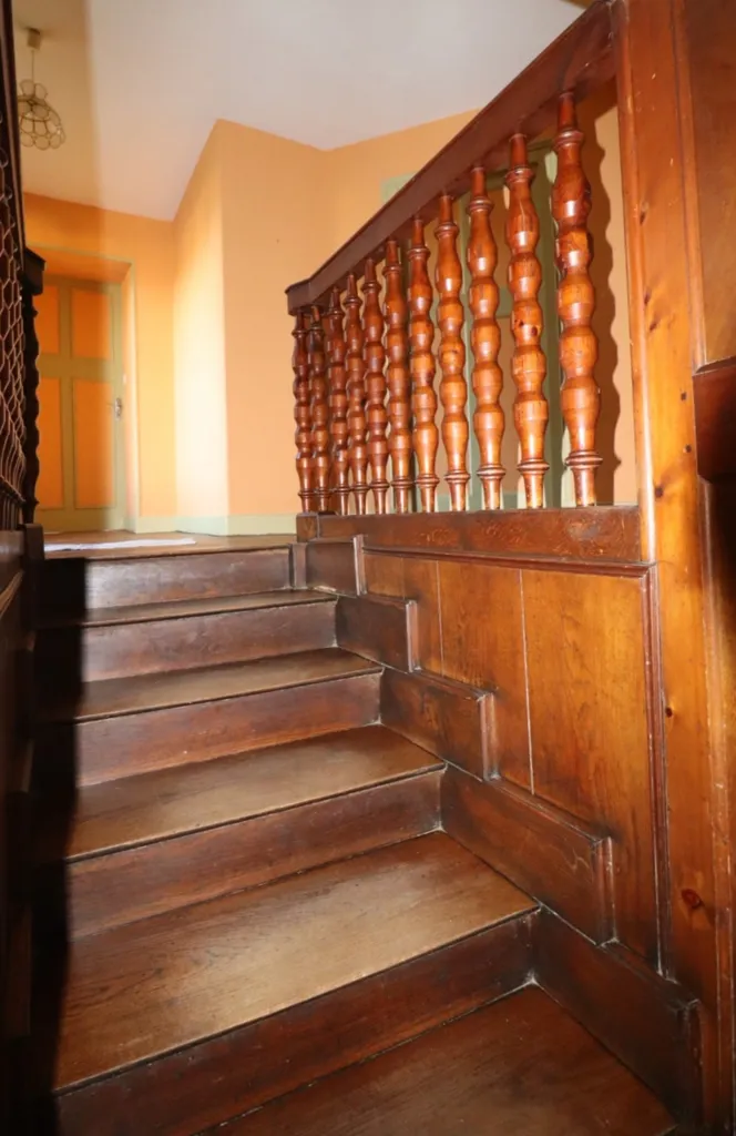 Rooms - Historic House with Commercial Space in Magnac-Laval