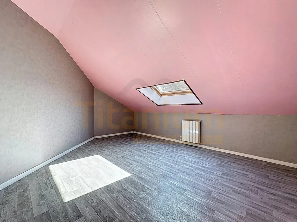 Pièces - Appartement avec Stationnement à Saint-Clair-Sur-Epte