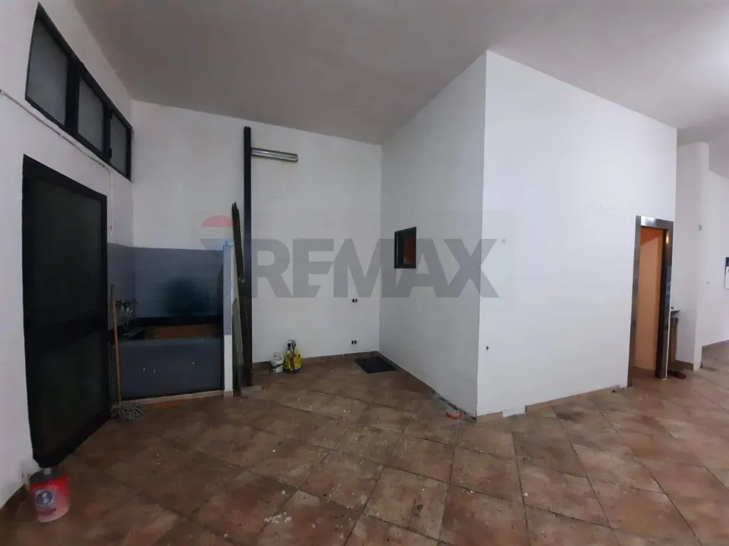 Garage - Warehouse with Commercial Potential in Bagheria