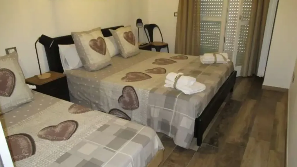 Magamistoad - Newly Built Villa with Central Location in Rende