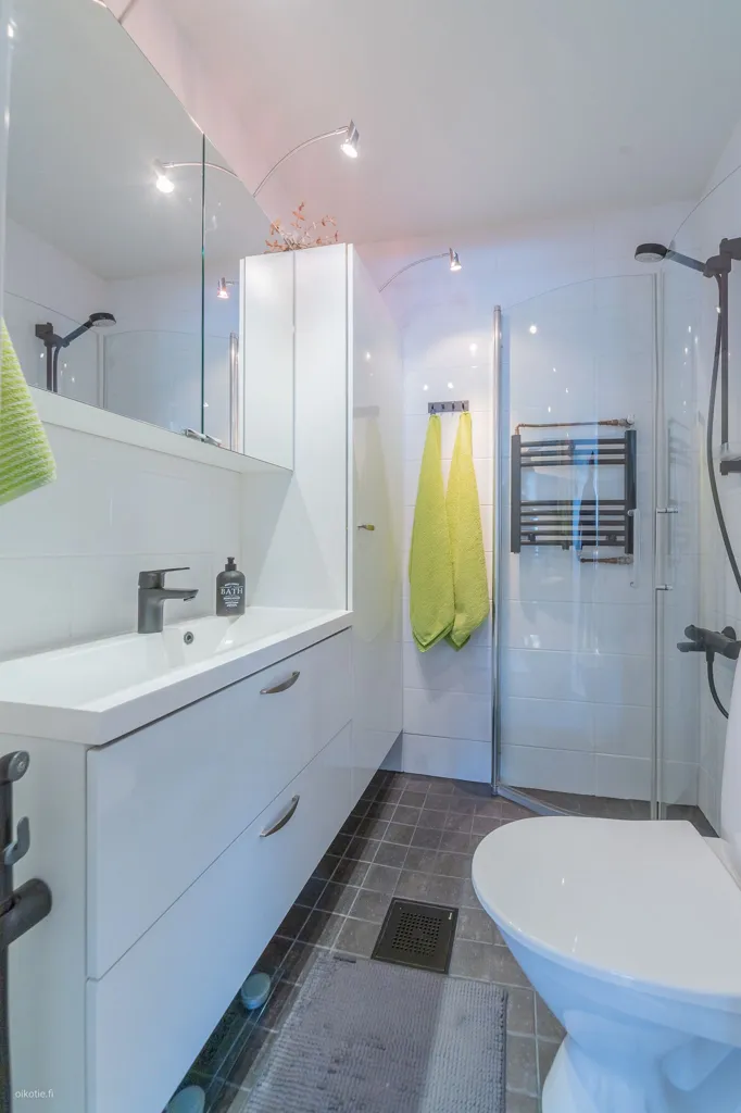 Bagni - Flat with East-West View in Pori Centre