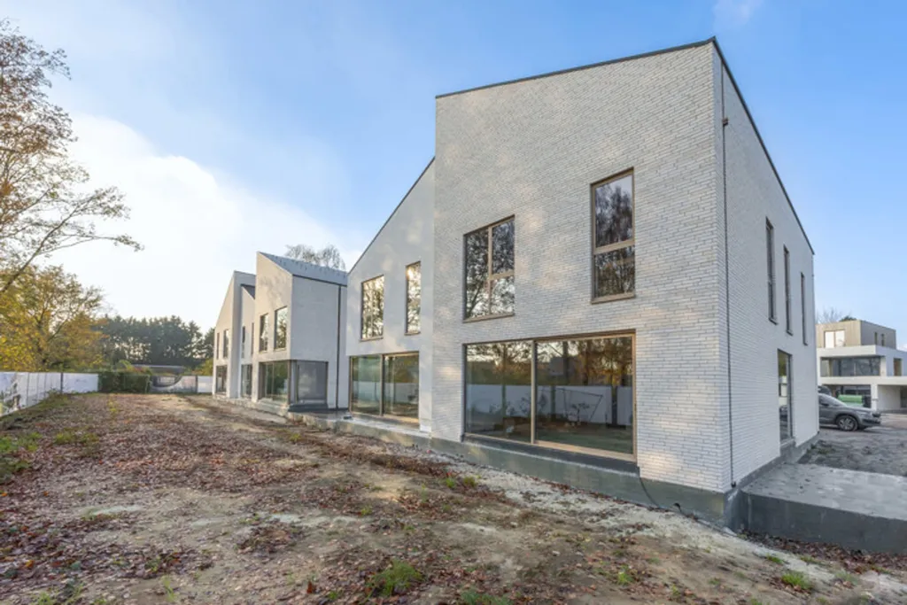 Välivaade - New Apartments with Park Setting in Malle