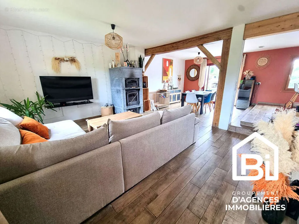 Living Room - House with Pool in Tourville-sur-Odon