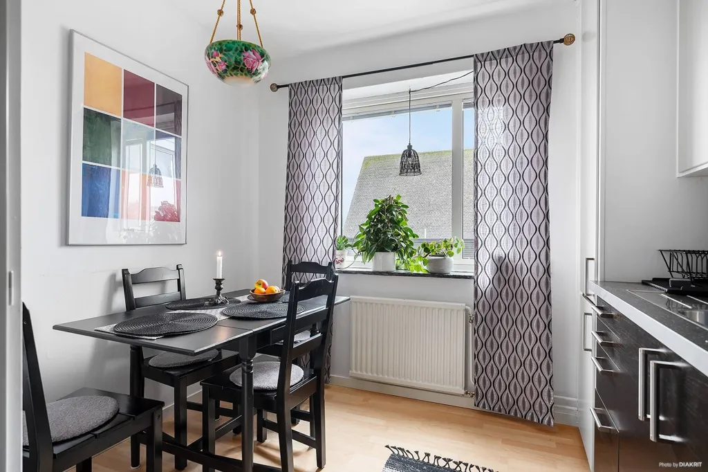 Söögituba - Apartment with Balcony in Central Växjö