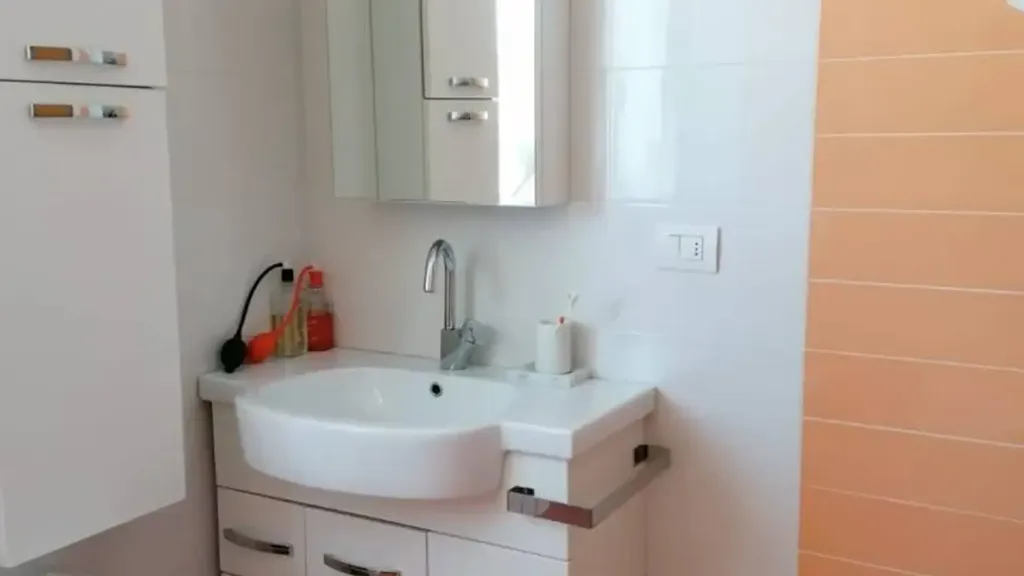 Salles de bain - Three-Room Apartment with Terrace in Castelfiorentino