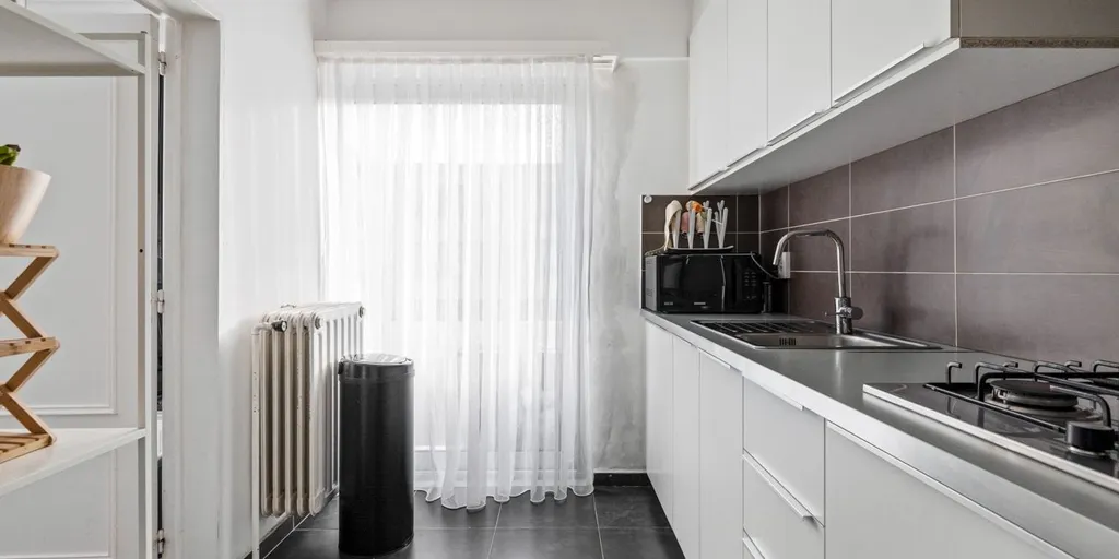 Cuisine - Appartement Instapklaar avec Balcon à Mortsel