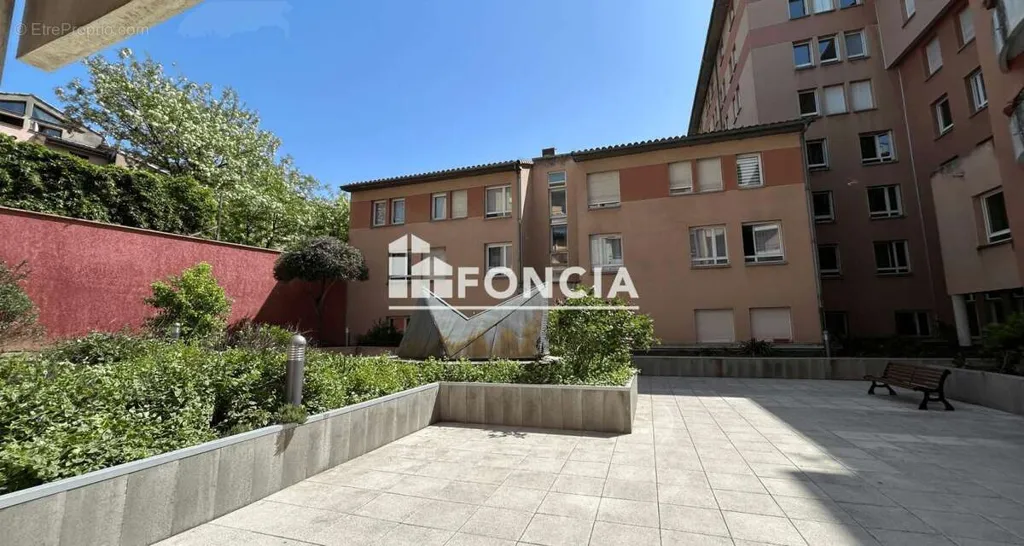 Aed - Studio with Balcony in Jolimont Marengo