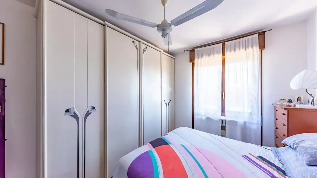 Magamistoad - 3-Bedroom Apartment with Balcony in Lainate