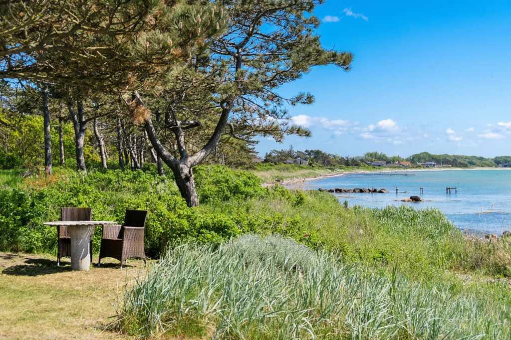 Aed - Architect-Designed Summerhouse with Storebælt View