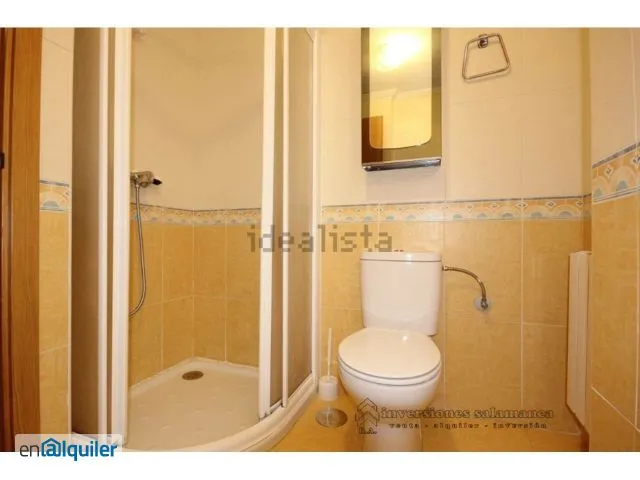 Salles de bain - Student-Friendly Flat with Balcony in Barrio Blanco