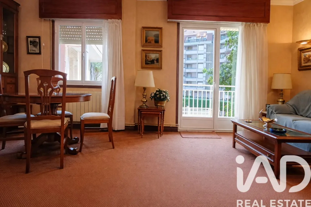 Elutuba - Apartment with Balcony in Castro