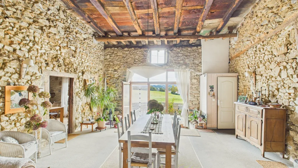 Sala da pranzo - Historic Basque Farmhouse with Gîte in Hasparren