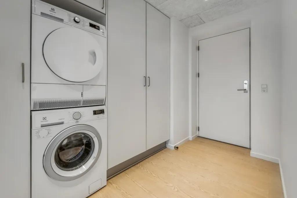 Buanderie - Modern Flat with Balcony in 8995