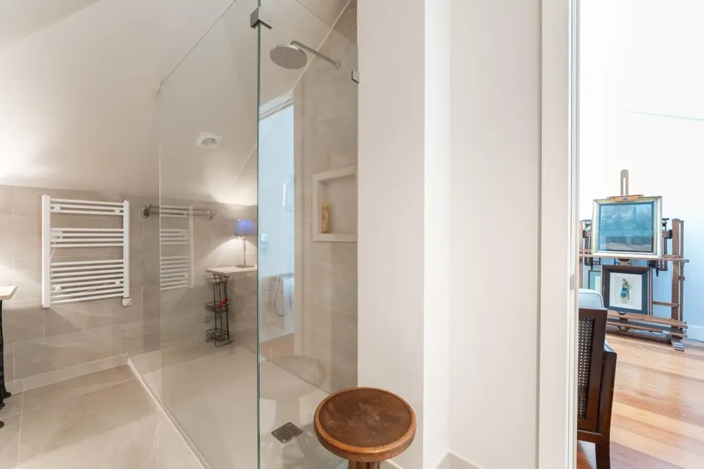Vannitoad - Luxury Duplex Flat with Pool in Lisbon