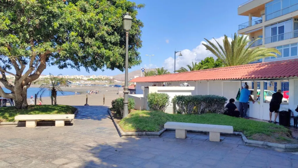 Multi-Unit Building with Sea Views in El Fraile