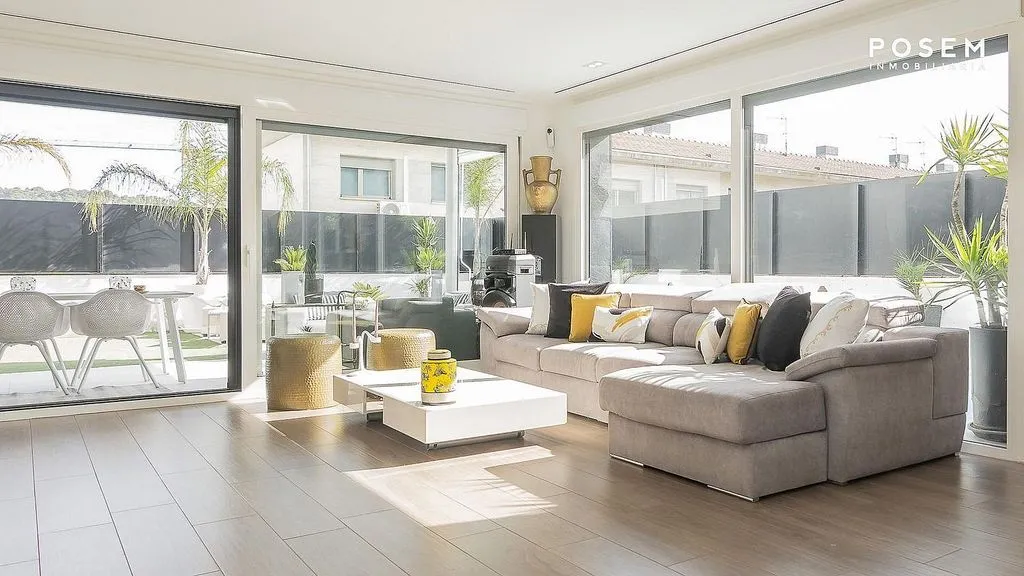 Elutuba - Contemporary Chalet with Pool in Tudela