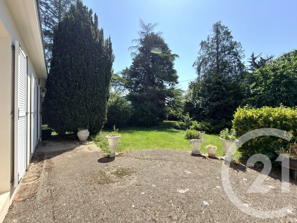 Aed - Renovable House with Amenable Loft in Blain
