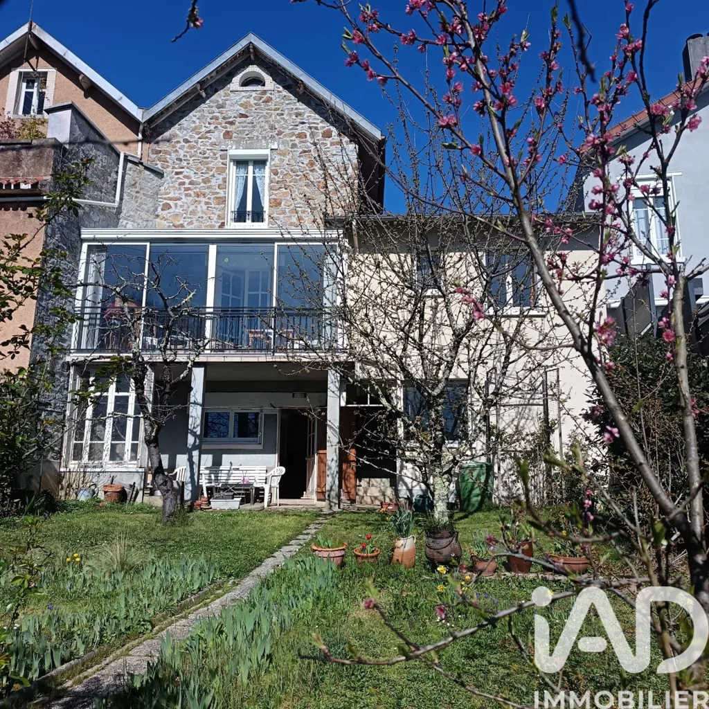 Exterior - Character Stone House with Garden in Limoges