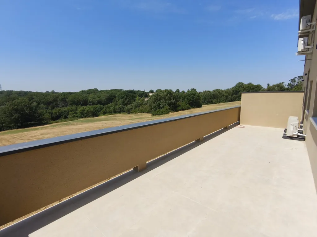 Balcon - Appartement Neuf T3 avec Balcon et Jardin à l'Isle Jourdain