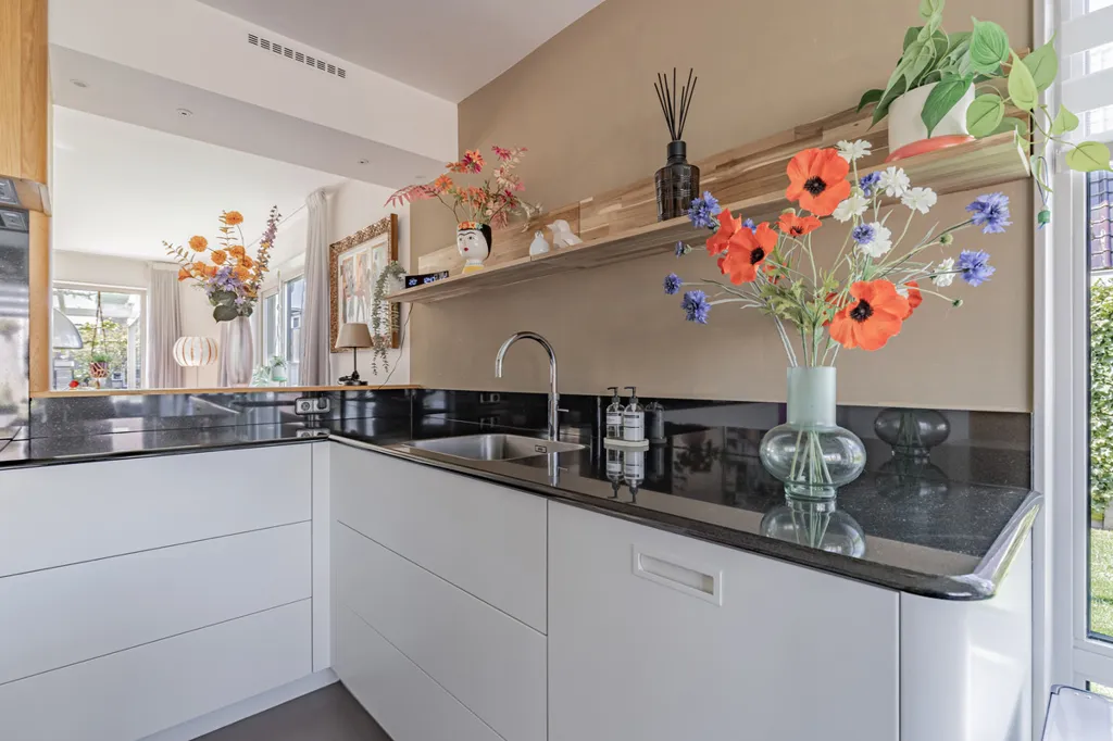 Cuisine - Villa with Private Dock in Lemmer