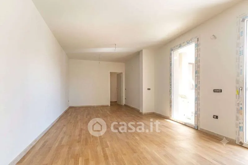 Pièces - Newly Built Apartment with Balcony in Monserrato