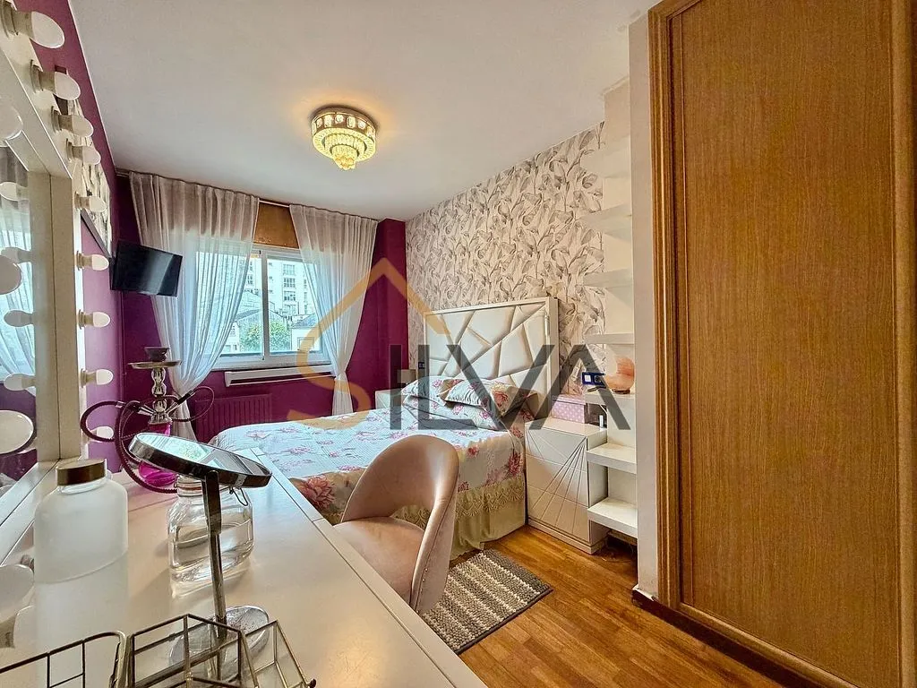 Chambres - Furnished Flat with Garage in Calzada Das Gándaras