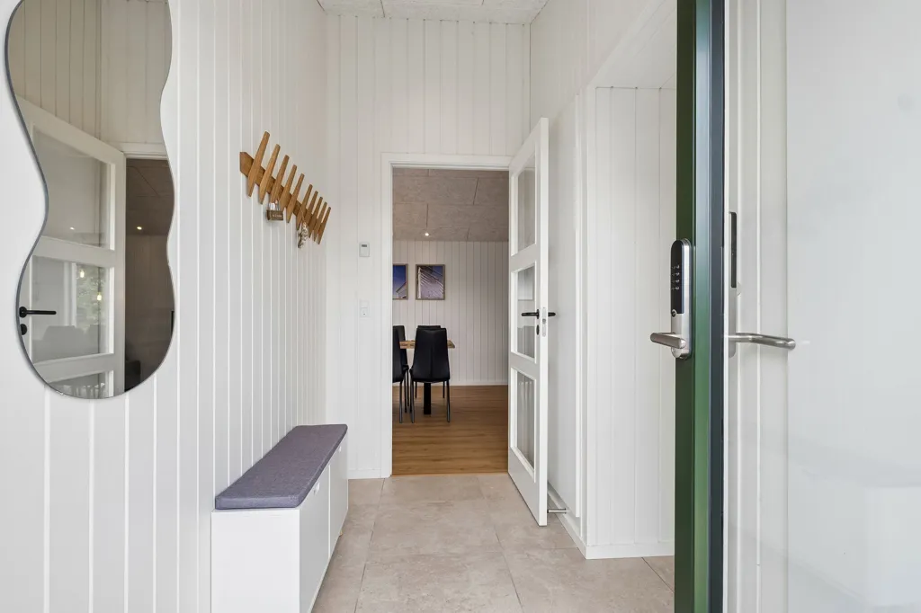 Esik - Cottage with Garden in Hadsund